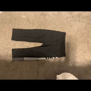 Victoria’s Secret Capri leggings